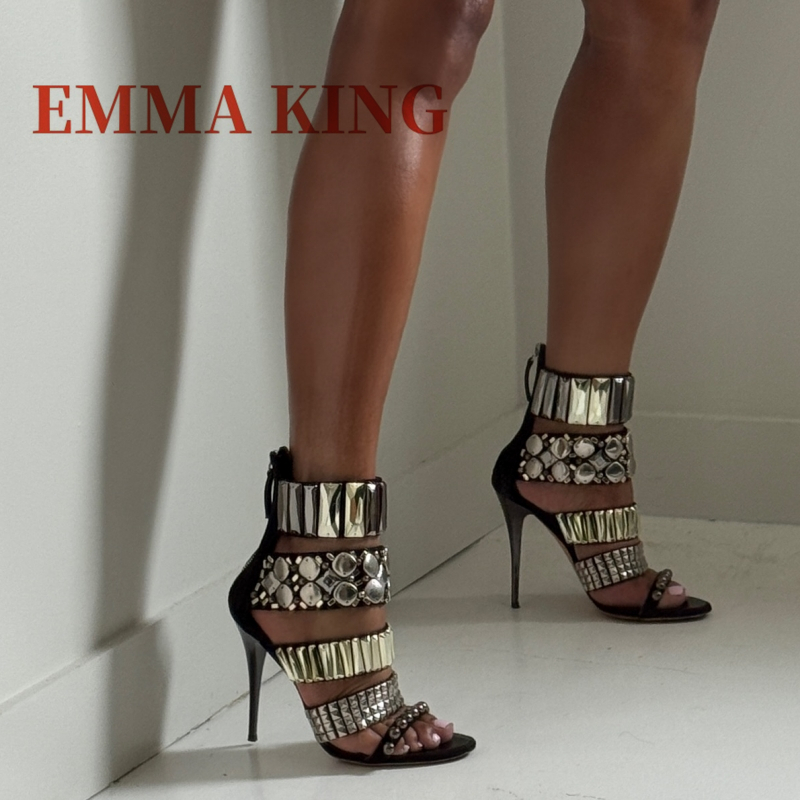 Gladiator Sandal Women - Sandal Tali Pergelangan Kaki Berhias Hitam