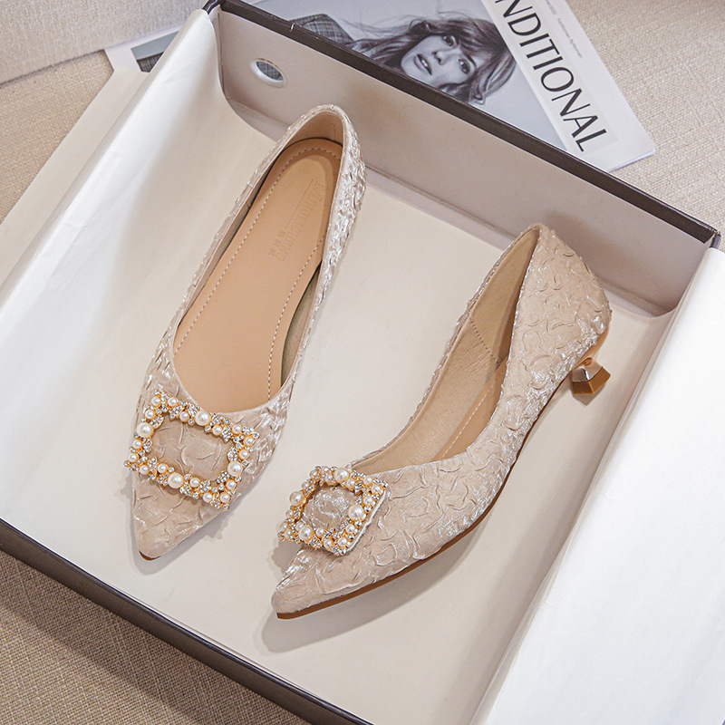 Sepatu hak rendah berujung run - Women'S Shoes Kitten Heels ulasan dan harga