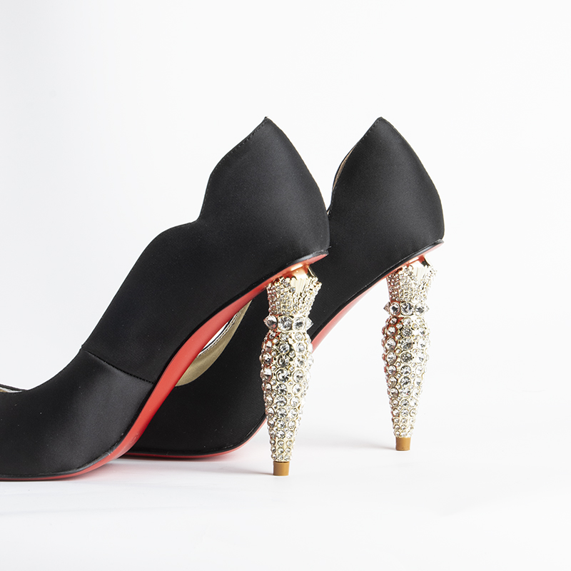 Sepatu Hak Ujung Lancip Hitam  - Women'S Shoes Red Bottoms ulasan dan harga